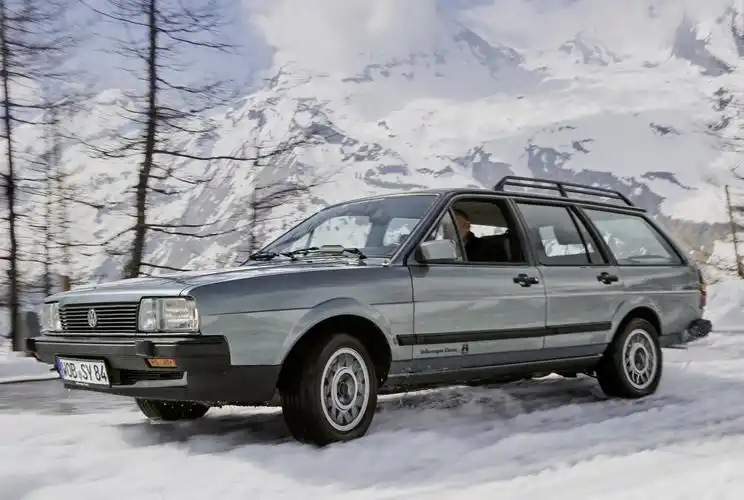 经典车赏拥有quattro四驱的桑塔纳旅行