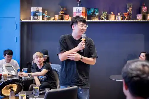 英雄联盟解说沙龙:闫紫境"gwawa"分享解说经验