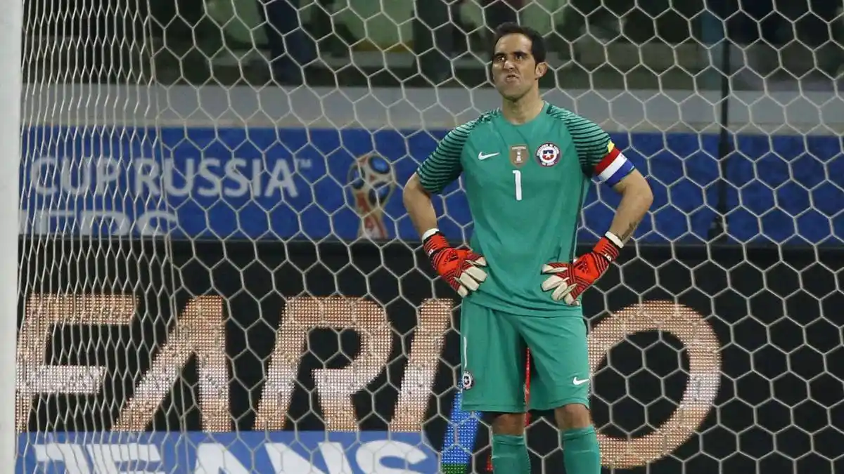 拒绝为智利踢友谊赛,布拉沃:他们强行征召我