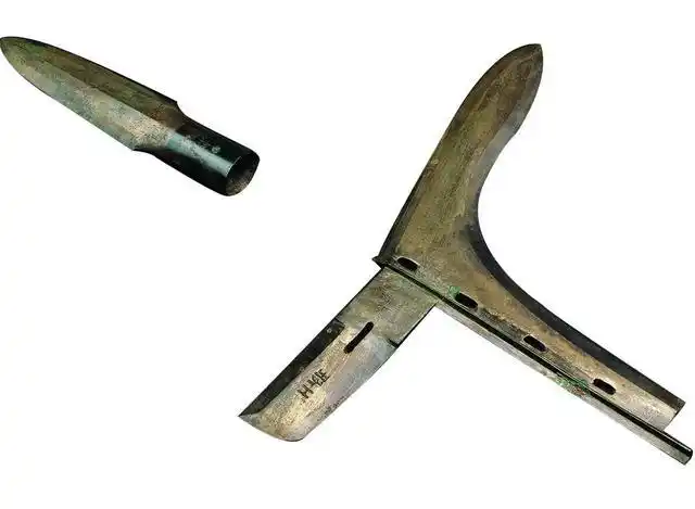 秦青铜戟(秦朝军队的青铜武器)