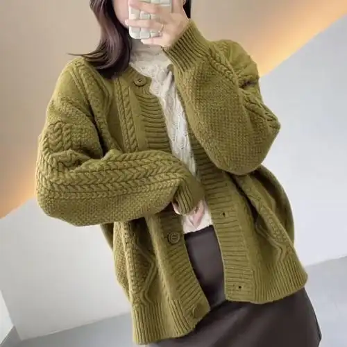 2022年秋冬装新款麻花毛衣外套女韩版宽松针织开衫外搭外穿上衣潮