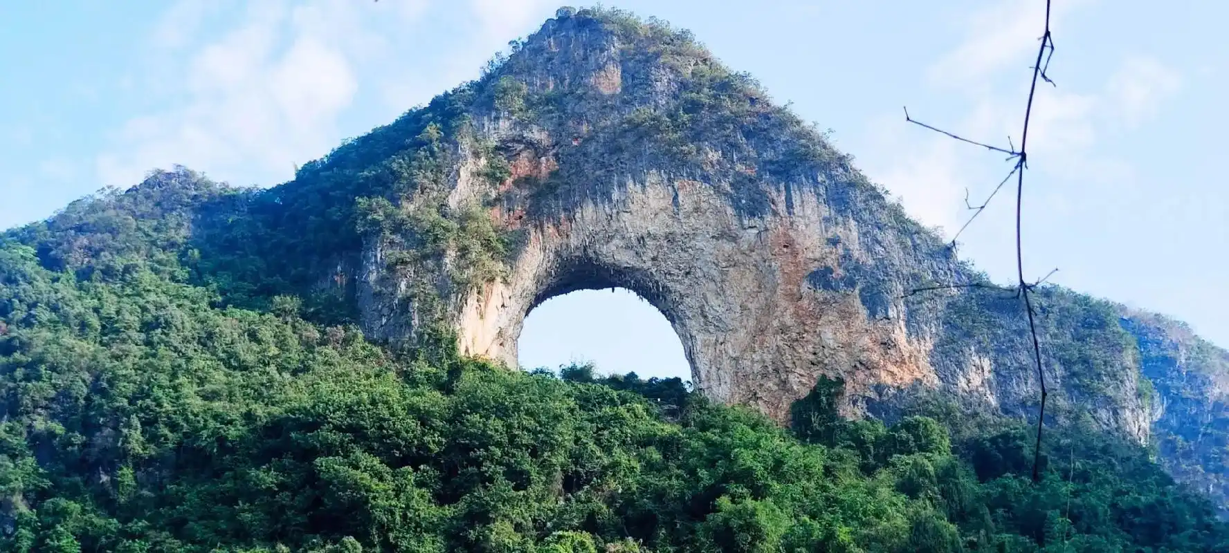 月亮高高挂山头-月亮山景区:月亮高高 - 抖音