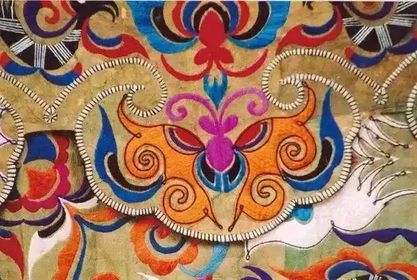 "苗绣"图案寓意,一种古老的史书(上)[气球r]蝴蝶纹样#苗 - 抖音