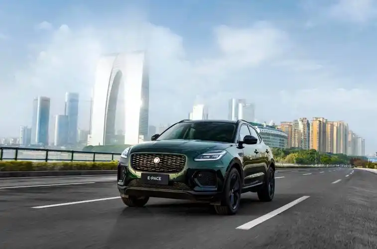 帅得不像实力派!试驾捷豹e-pace