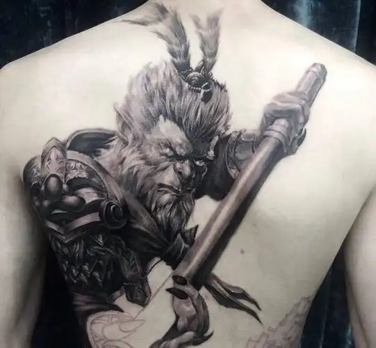 大圣归来 未完成待续纹身图片_背部新传统纹身图案