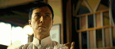 《叶问》的小伙伴们,印象最深刻的就是甄子丹饰演的叶问大打咏春拳的