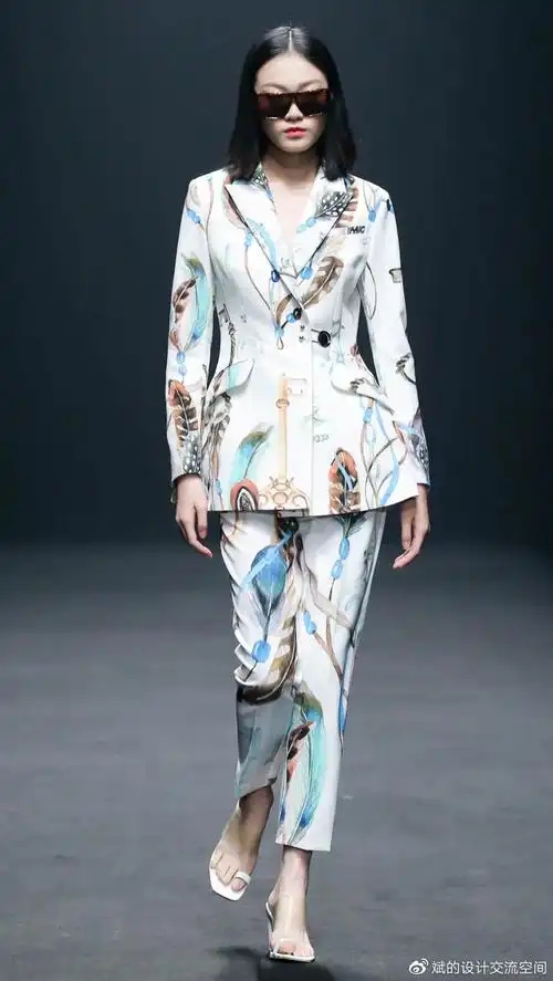 流行时尚2021秋冬中国国际时装周十大流行趋势