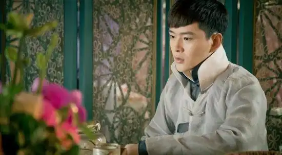 黄明《活色生香》饰演文世轩