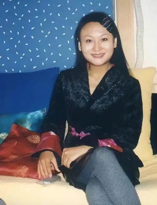 蓝海集团董事长与安英什么关系,蓝海集团董事长安英简介?