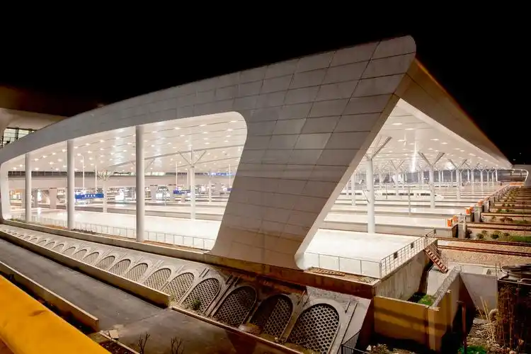 [社会纪实] 杭州火车东站夜景