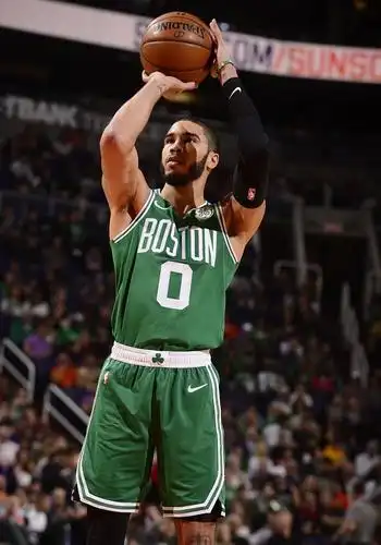 强!正负值全联盟第1,塔图姆如何做到的?美媒列一数据令人不得不服!