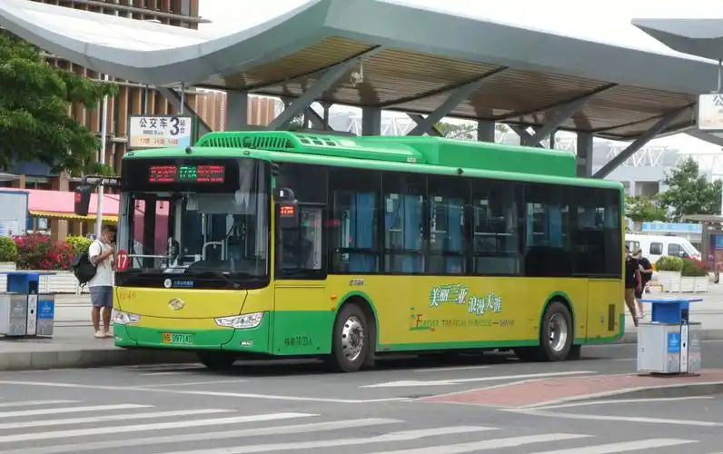 三亚公交 金龙xmq6106agbevl31