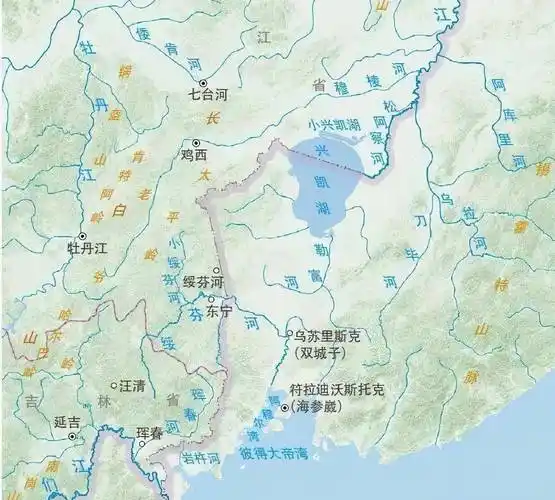 元朝曾在兴凯湖所在的乌苏里江流域设阿速骨儿干户所;明朝永乐二年,又