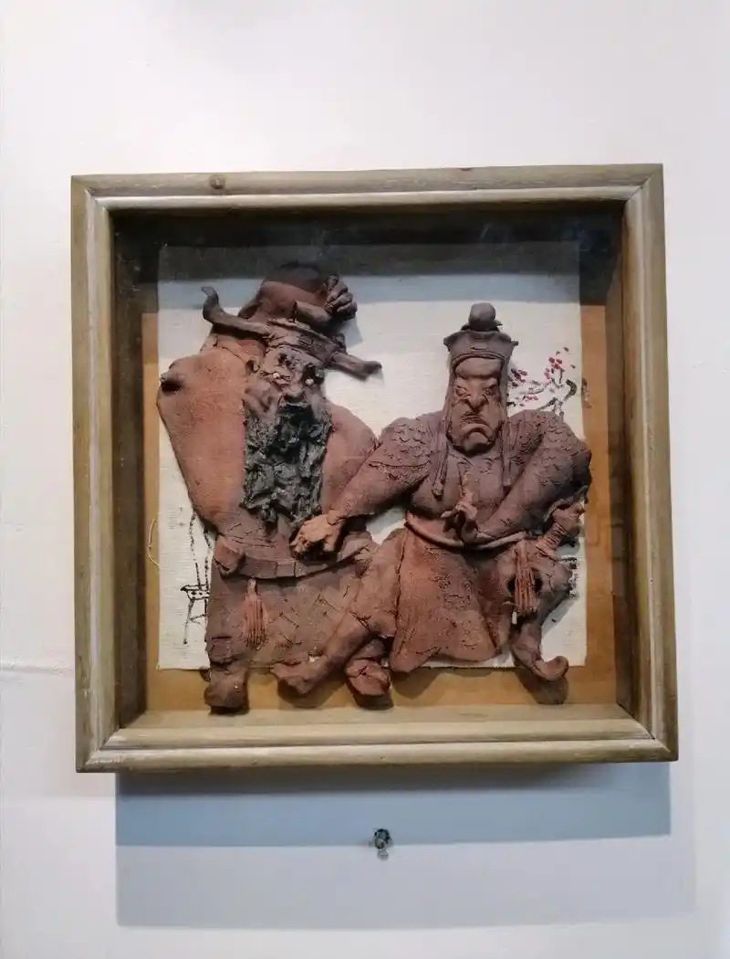 陶艺浮雕戏曲人物#非物质文化遗产手工制作 #请给手艺人一个关 - 抖音