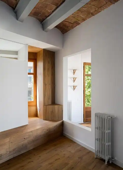 如何改造三角形小屋,营造舒适空间?