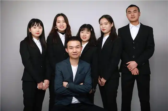 【人物】越努力越幸运——至简工坊创始人黄关洪专访