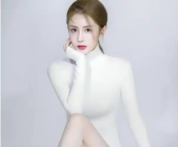 "美女辣妈"韦雪:洗头妹逆袭,拒4000万分手费,母凭子贵得9亿