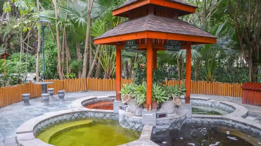 碧水湾温泉,放松心情,帅哥美女都爱来