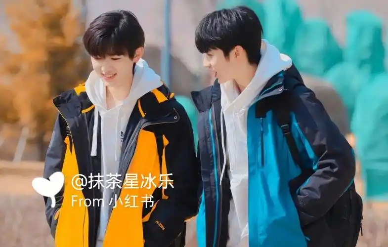 "你跟着我跑绝对不会丢的"#文轩  #刘耀文  #宋亚轩  #壁纸