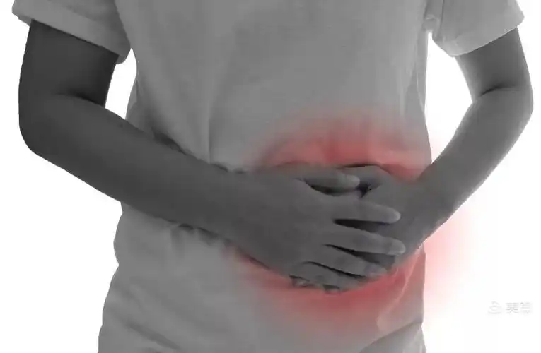 写美篇       小肠出问题的话,肚脐周围会很痛.