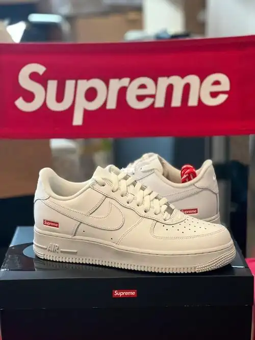 supremeaf1小白鞋中的经典