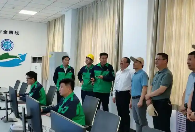 您当前的位置:>兰州新区门户网站>要闻动态>新区新闻>杨建忠一行先后