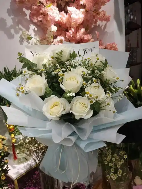 白玫瑰搭配洋甘菊