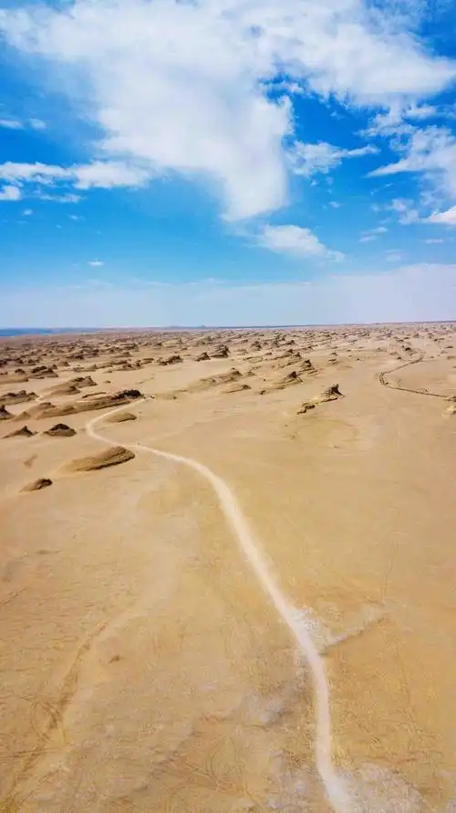 西北戈壁滩上的绝美之景是柴达木盆地上的明珠摄影爱好者必来