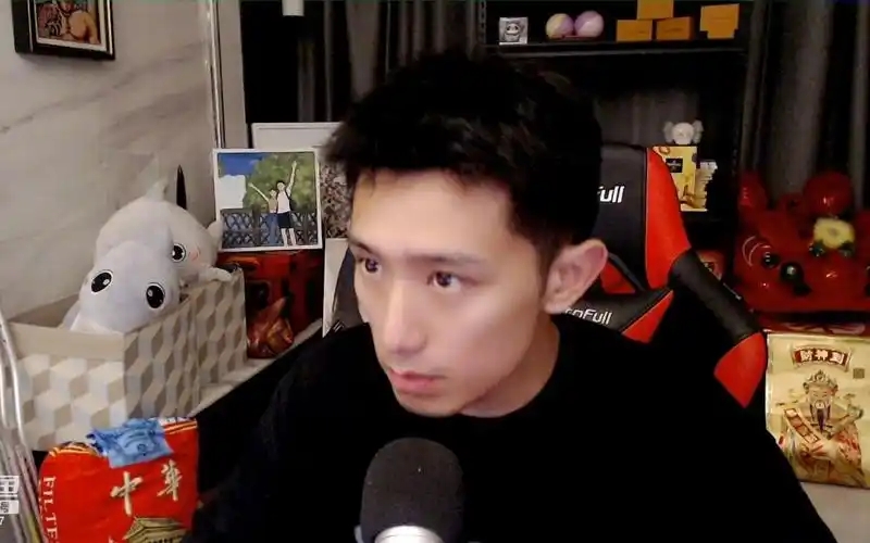 td丶正直博_2022-09-22 21时51分送666一元卡粉丝牌