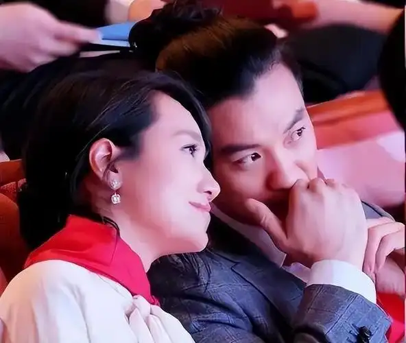 章子怡离婚后她坐不住了