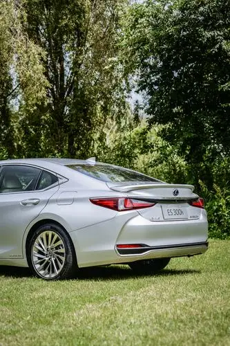 全新雷克萨斯es300h试驾