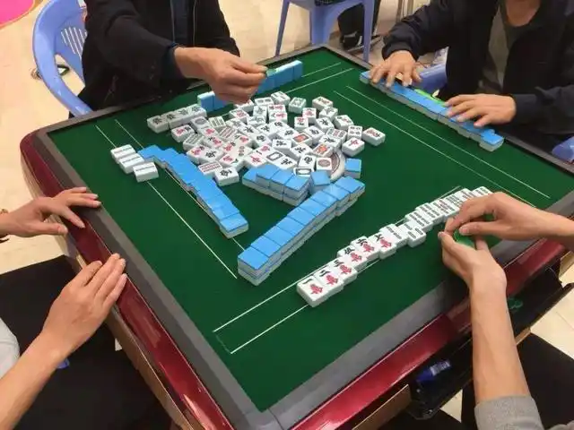 打麻将,错误的习惯和打法,将直接影响你的输赢!