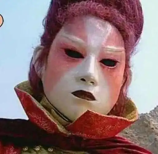 《欢天喜地七仙女》中的阴蚀王,卸妆后是这个样子,网友:男神!