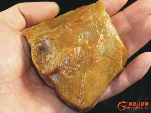 地摊 玉石 其它 昌化田黄原石(带皮,带丝)——257克