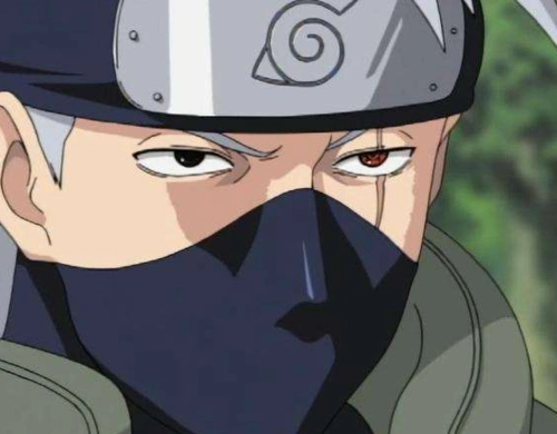 火影忍者:卡卡西摘面罩的时候,一定得开弹幕,堪称大型花痴现场