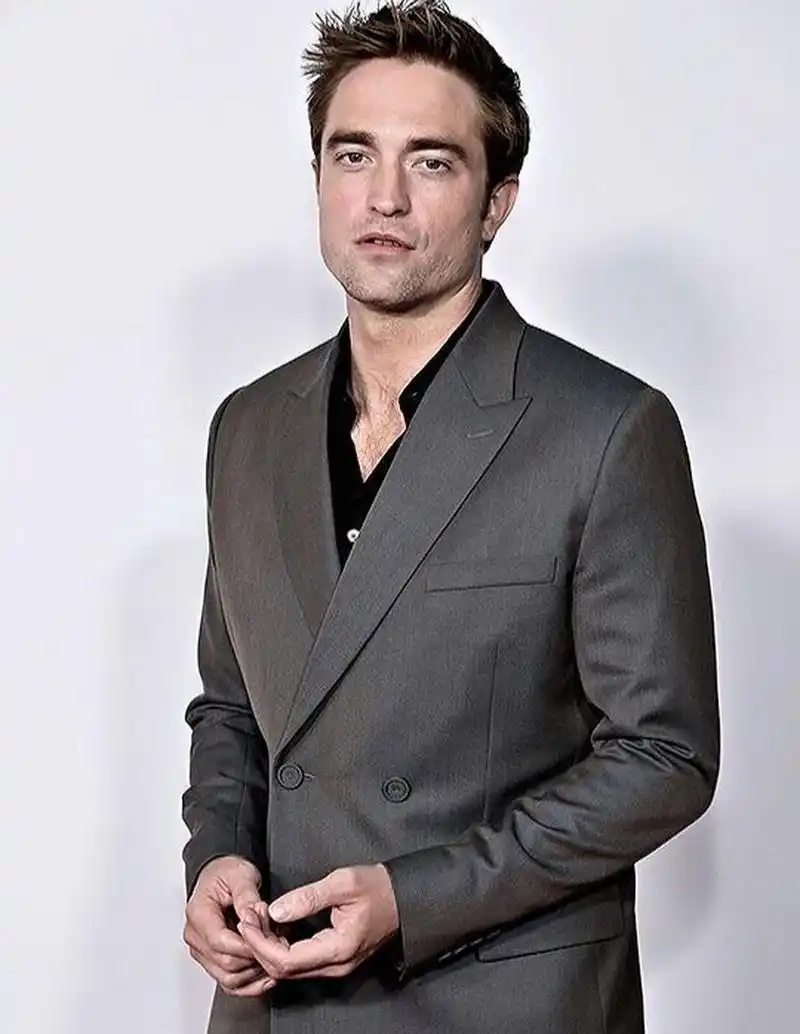 2021年9月29号 罗伯特帕丁森在洛杉矶出席电影协会博物馆开幕式时被拍