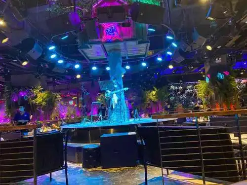 贰麻酒馆(宁国路店)-"成都超97的网红贰麻酒馆在合肥已经开了2.