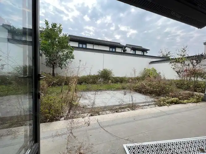 蓝城观云小镇(别墅)4室2厅3卫125㎡南346万