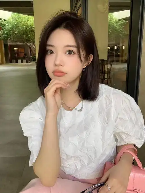 圆脸推荐短发,太减龄了