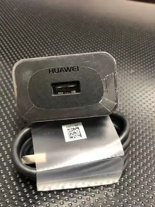 适用华为mate30 rs保时捷充电器5a数据线原装40w黑色充头快充 原装