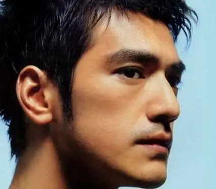 卧蚕眉的运笔手法