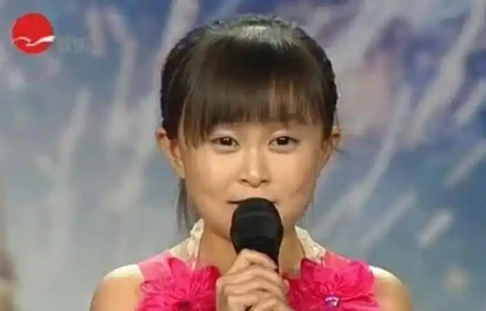 袖珍人朱洁:身高1米28,在父母离婚阴影中长大,33岁幸福圆满