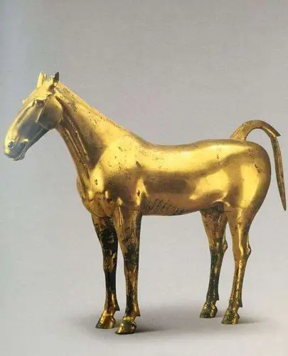 实拍茂陵出土的顶级文物,图2展示着两千年前汗血宝马的风采