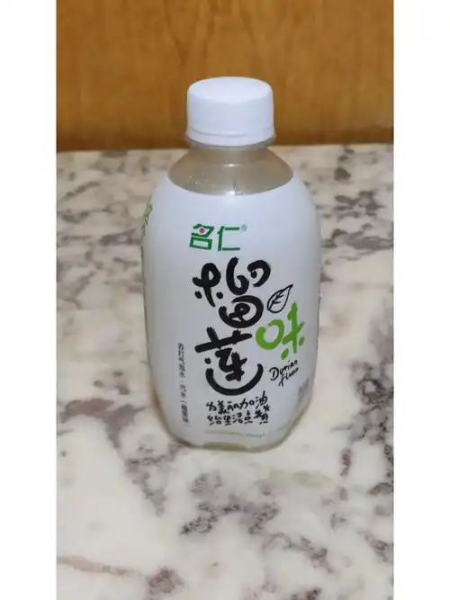 名仁榴莲味气泡水～～赞赞