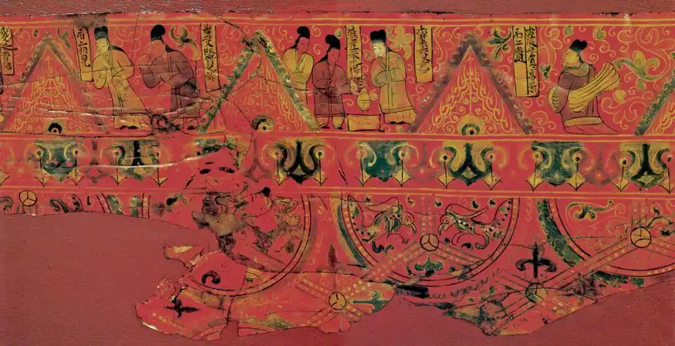 残长 175-195厘米,宽27-61厘米,画面分为上中下三栏.