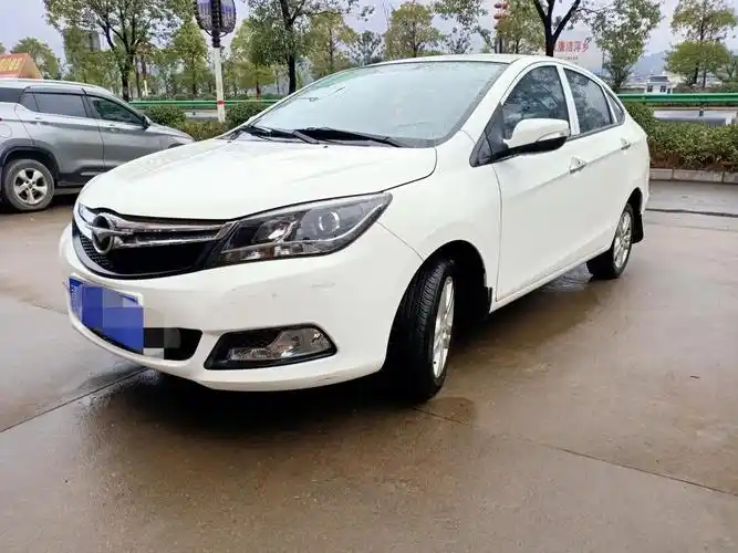 【萍乡】2016年2月 海马m3 2015款 1.5l 手动精英型 手动挡