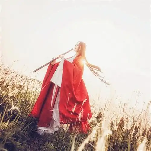 红衣古风女子吹曲头像图片一曲古韵梦如烟