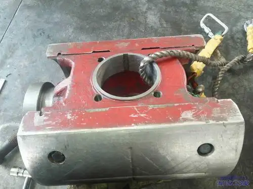 往复式压缩机 十字头更换往复式压缩机十字头,如何将十字头从视窗位置