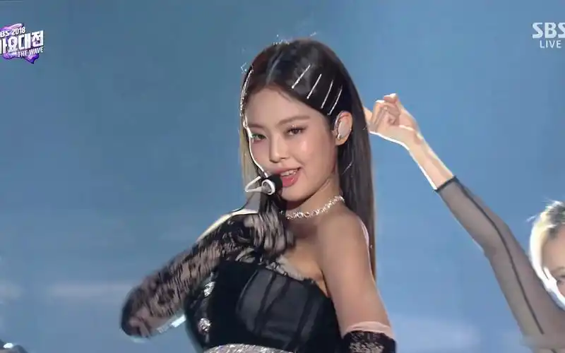 jennie《solo》#jennie 打歌舞台换装换装