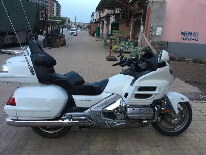 10年金翼 - 本田honda - 山东聊城市73000元 - 二手摩托车交易网